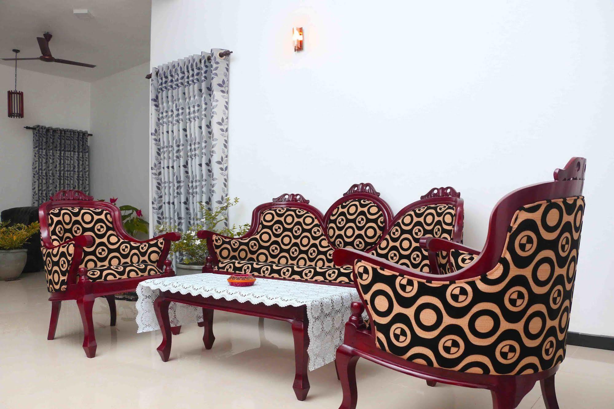 Akash Villa Talaramba Exterior photo